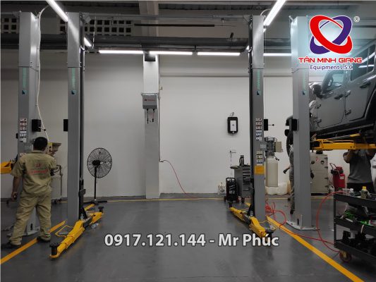 cầu nâng 2 trụ HOFMANN EELR761-4