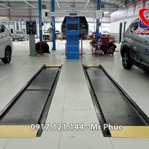 Thiết bị kiểm tra góc đặt bánh xe Hofmann Geoliner 630