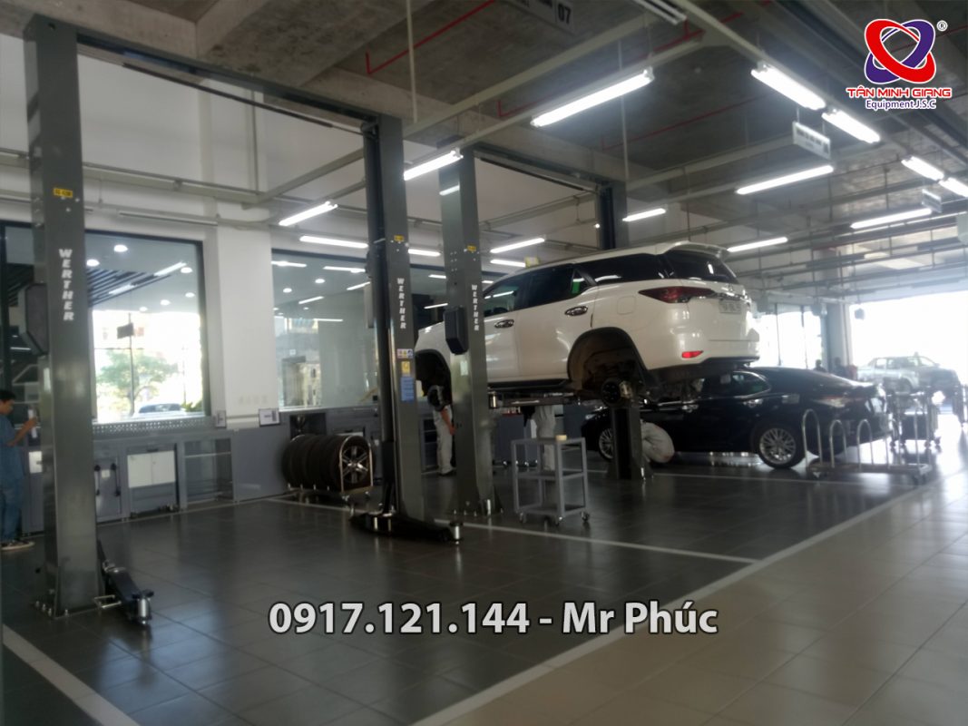 Cầu nâng 2 trụ Werther 210I/42B (LUX)-1