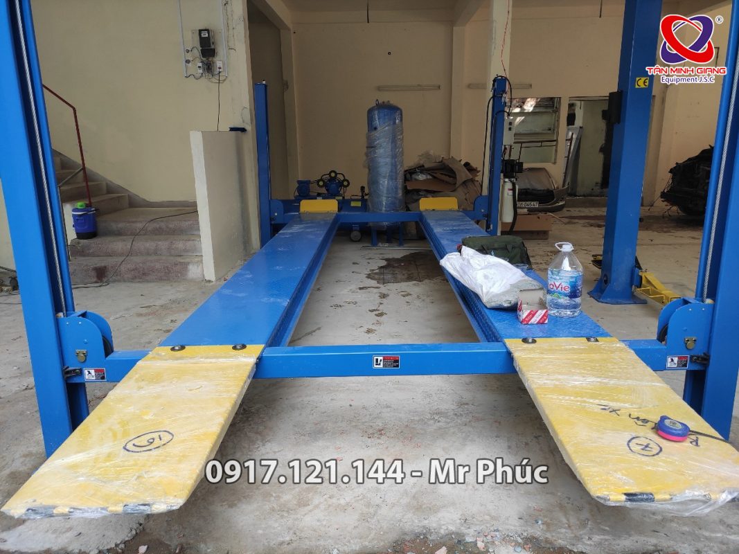 Cầu nâng bốn trụ 5,5 Tấn Peak 412-3