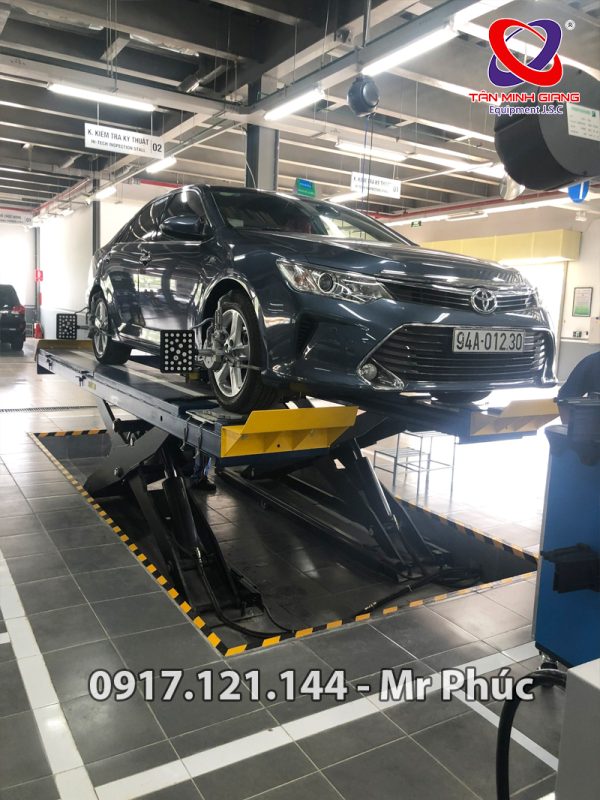 Cầu nâng cắt kéo kiểm tra góc lái HOFMANN 12K -3